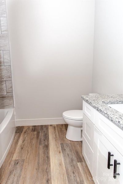 Image 15 of a home in .