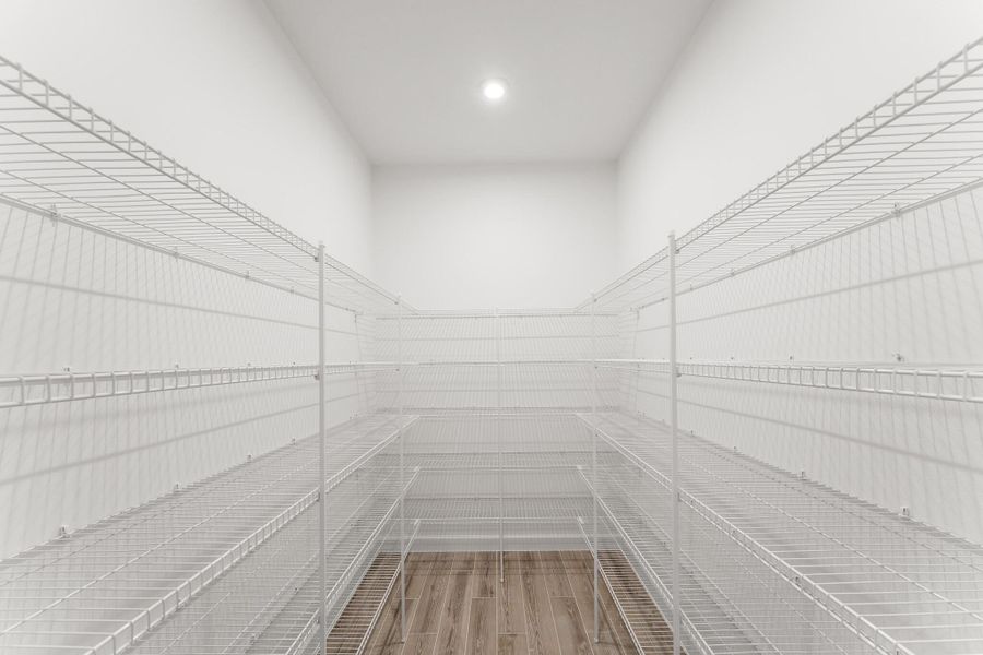 Spacious, unfurnished interior of a new home in Tradition - Cadence, Port St. Lucie (Image 14).