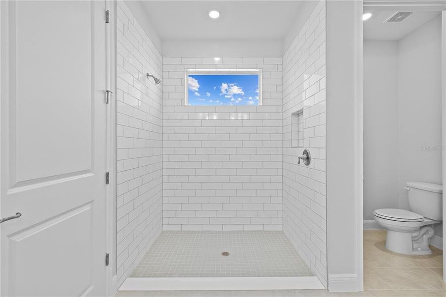 Furnished interior view inside a new home in , Hernando (Image 11).