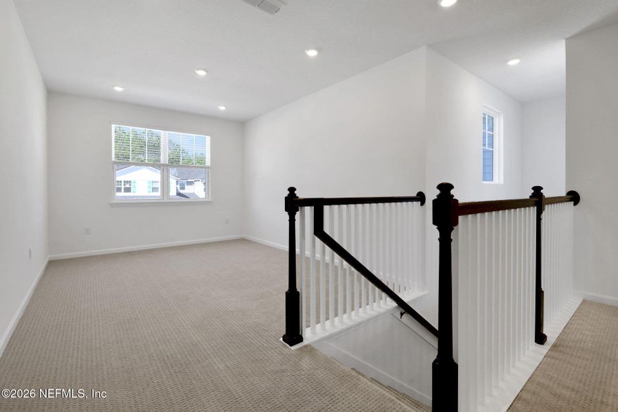 Spacious, unfurnished interior of a new home in Brook Forest, St. Augustine (Image 33).
