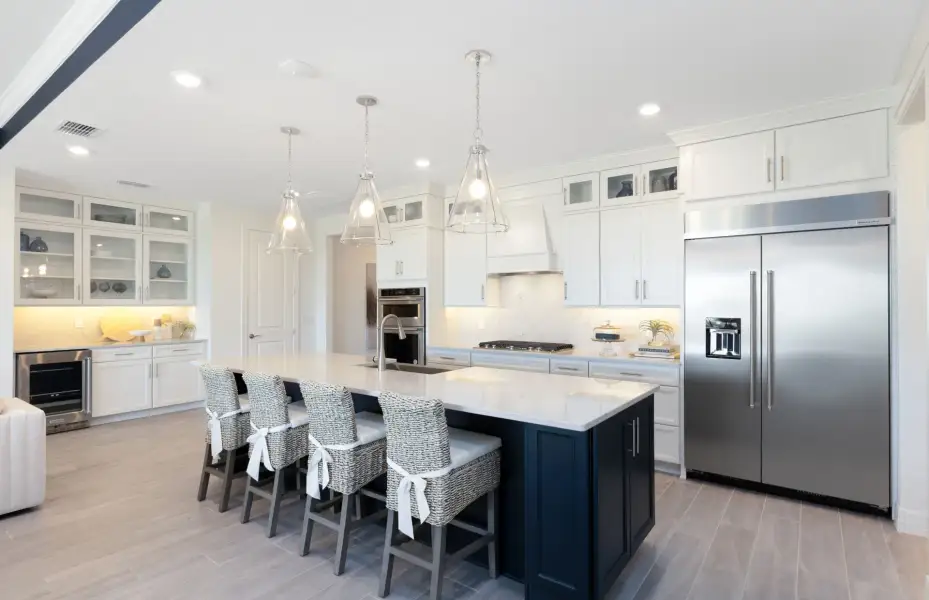 Representative furnished interior of a home built from the Mahogany Grand by Pulte Homes in Highland Pines, Leesburg (Image 5).