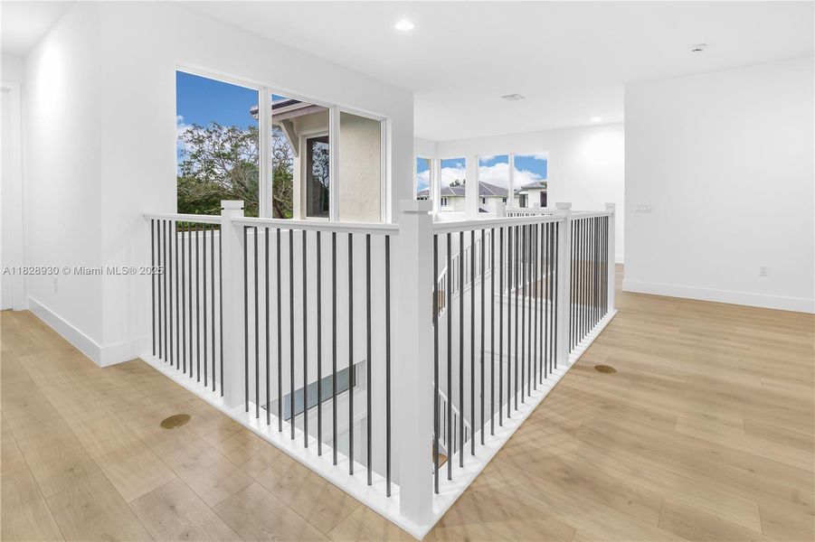 Spacious, unfurnished interior of a new home in , Davie (Image 29).