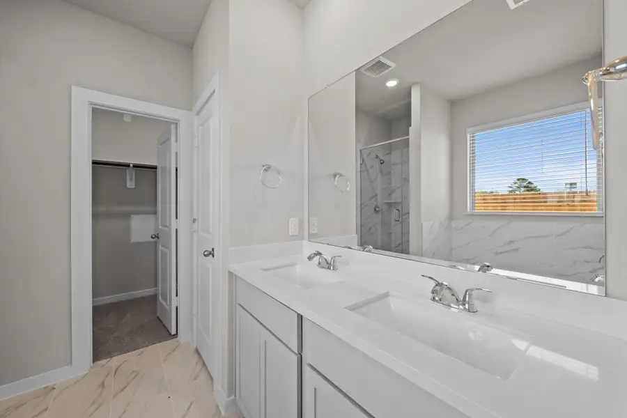 Furnished interior view inside a new home in Laurel Landing, Alvin (Image 10).