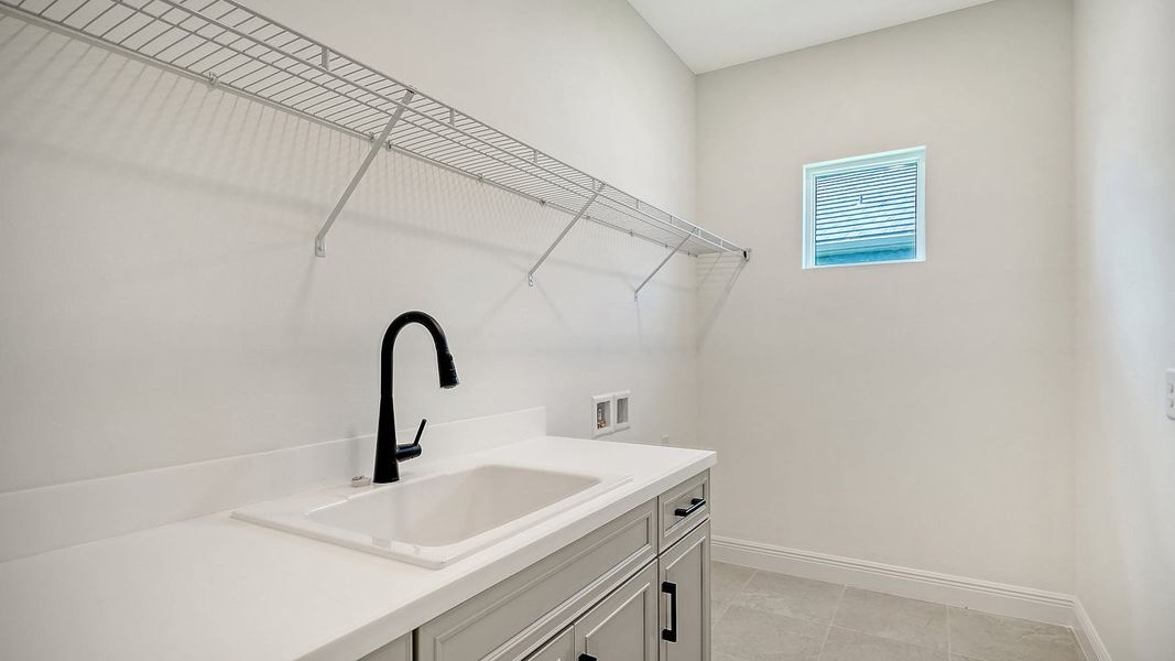 Close-up of interior finishes inside a home in Palmera Real Estate and Homes for Sale in Venice, FL - Neal Communities, Venice (Image 15). Close-up of interior finishes inside a home in Palmera Real Estate and Homes for Sale in Venice, FL - Neal Communities, Venice (Image 15).
