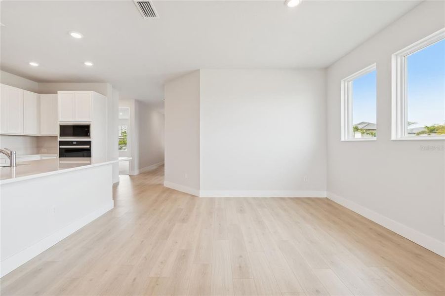 Spacious, unfurnished interior of a new home in Vistera of Venice – Cottage Series, Nokomis (Image 22).