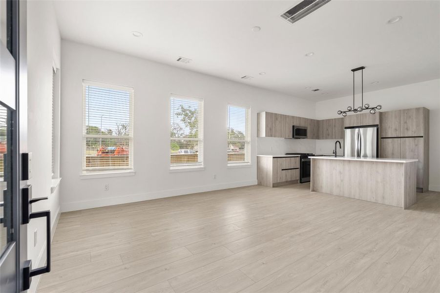 Image 28 of a home in .