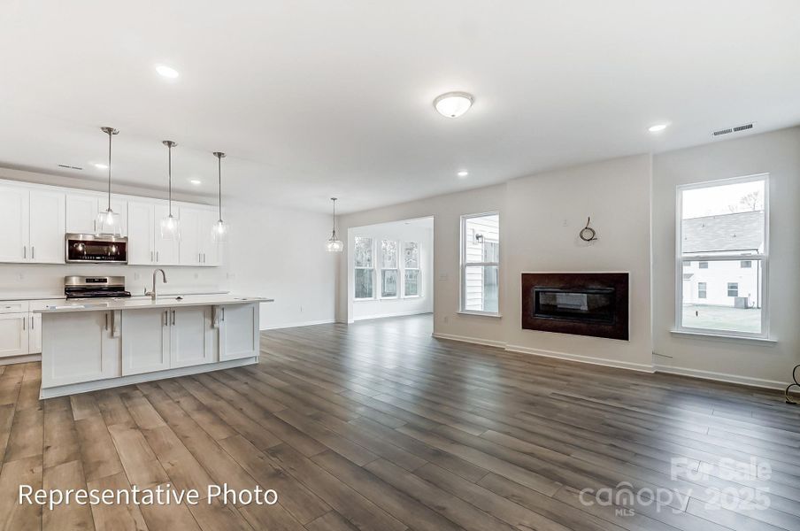 Spacious, unfurnished interior of a new home in Grier Meadows, Charlotte (Image 25). Spacious, unfurnished interior of a new home in Grier Meadows, Charlotte (Image 25).