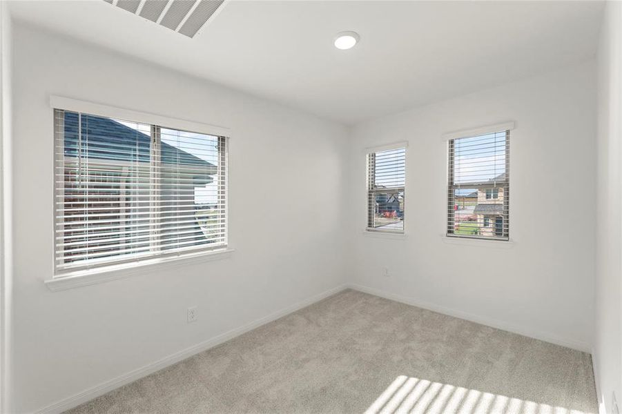 15_1072 Happy Holly, Lavon 15_1072 Happy Holly, Lavon