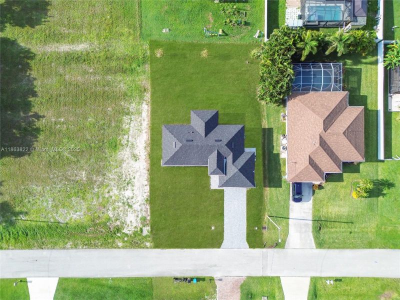 Furnished interior view inside a new home in , Cape Coral (Image 7). Furnished interior view inside a new home in , Cape Coral (Image 7).