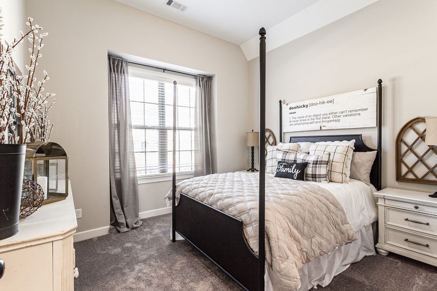 Representative furnished interior of a home built from the Bentley by Grant & Co in Manor at Hall Creek, Arlington (Image 9).