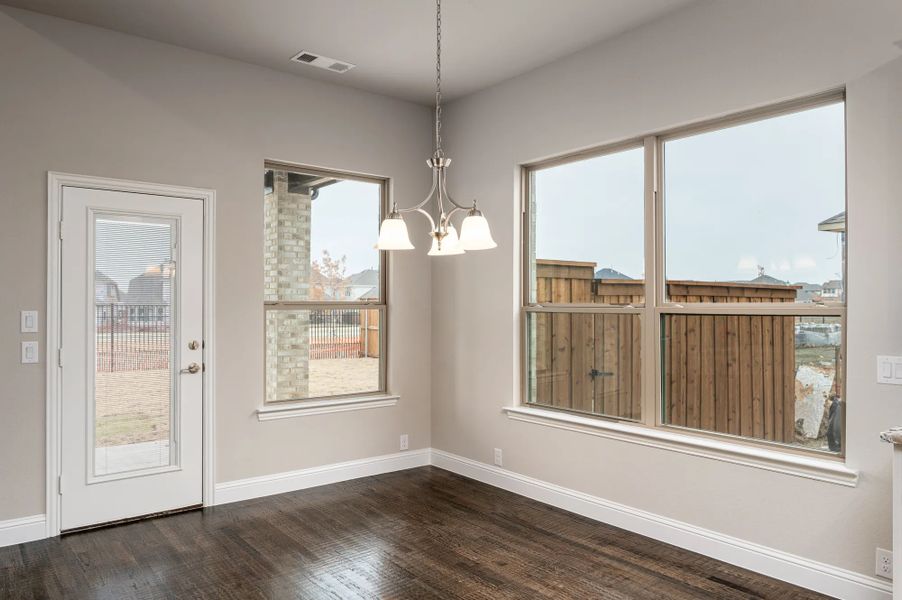Representative unfurnished interior of a home built from the Basalt by Stonehollow Homes in Heritage Grove, Blue Ridge (Image 19).