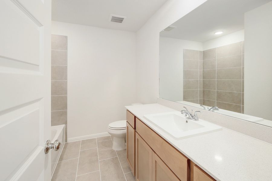 Furnished interior view inside a new home in Trinity Ranch, Elgin (Image 14).