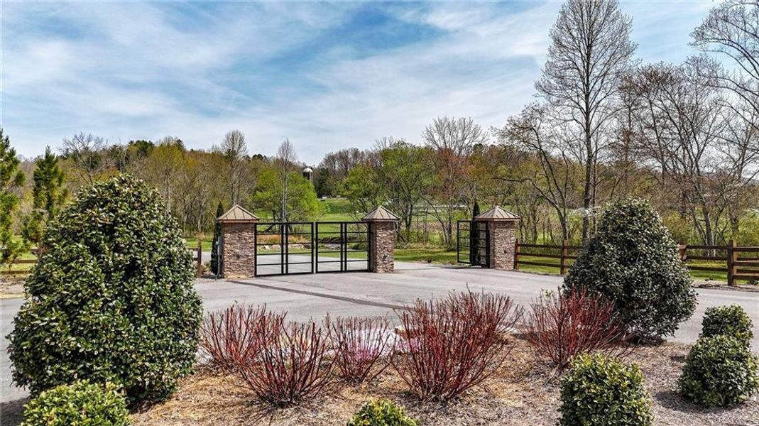 Community amenities in , Morganton (Image 45). Community amenities in , Morganton (Image 45).