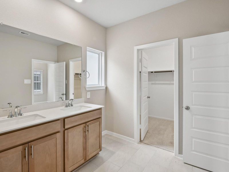 Furnished interior view inside a new home in Parkway Commons - City Series, Missouri City (Image 9). Furnished interior view inside a new home in Parkway Commons - City Series, Missouri City (Image 9).