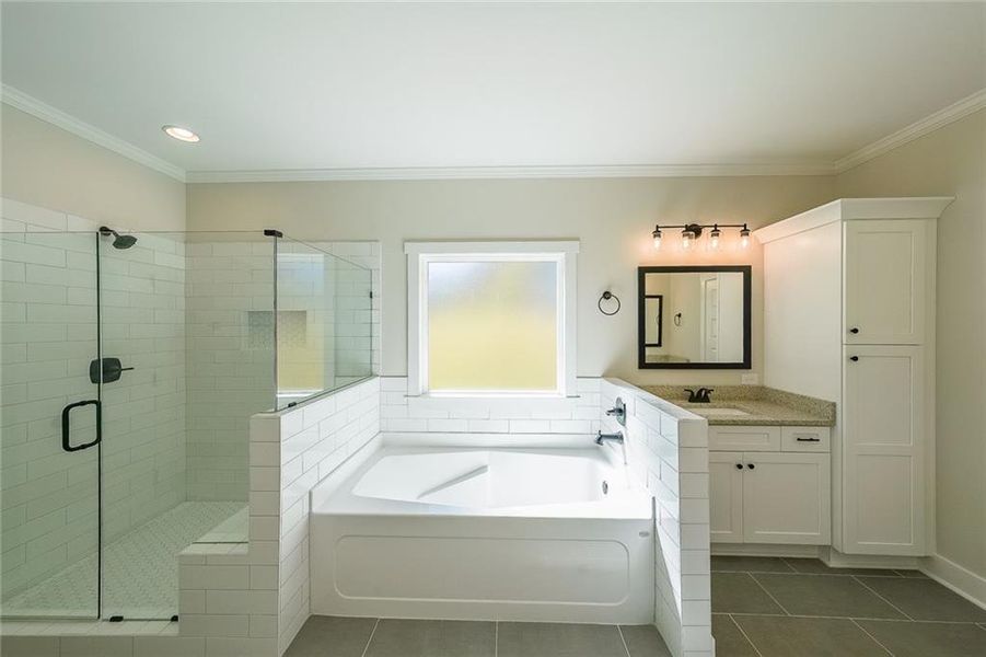 Furnished interior view inside a new home in , Rockmart (Image 8).