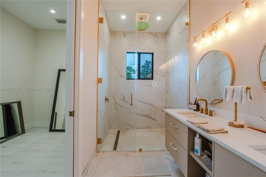 Furnished interior view inside a new home in , Clewiston (Image 15).