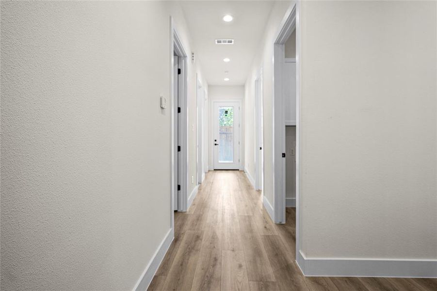 Spacious, unfurnished interior of a new home in , Dallas (Image 16).