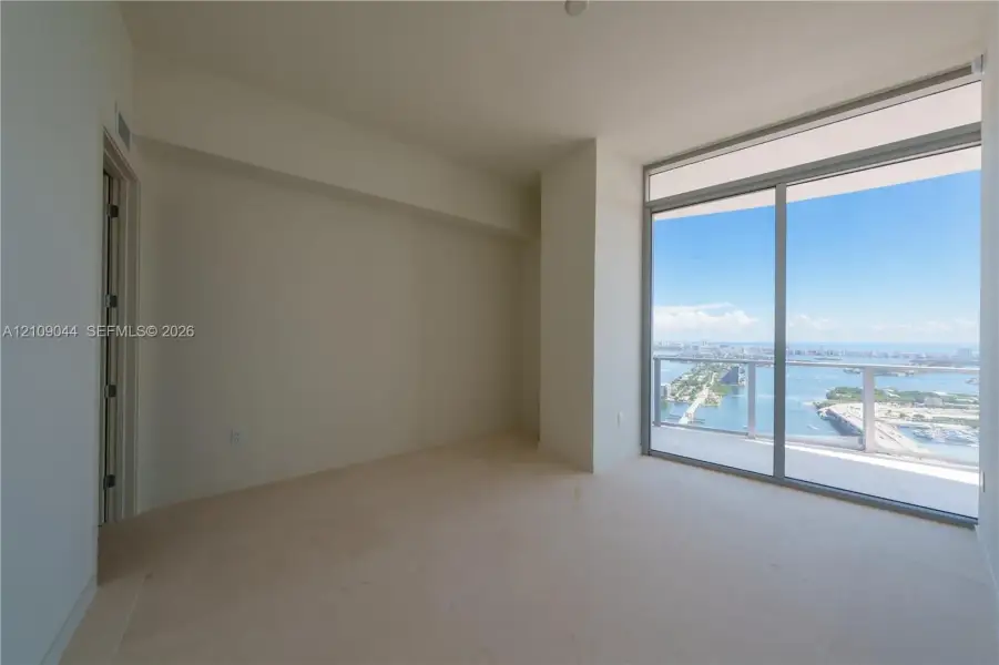 Image 34 of a home in .