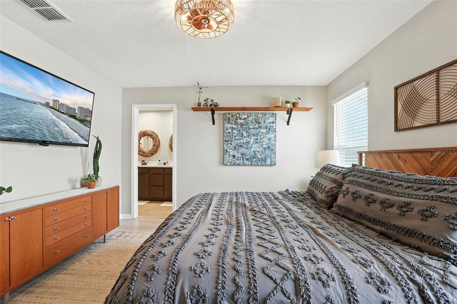 Furnished interior view inside a new home in Waterbrooke, Clermont (Image 34). Furnished interior view inside a new home in Waterbrooke, Clermont (Image 34).