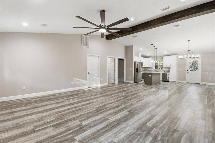 Spacious, unfurnished interior of a new home in , Citrus Springs (Image 16).