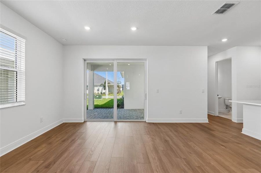 Spacious, unfurnished interior of a new home in SeaFlower, Bradenton (Image 15).