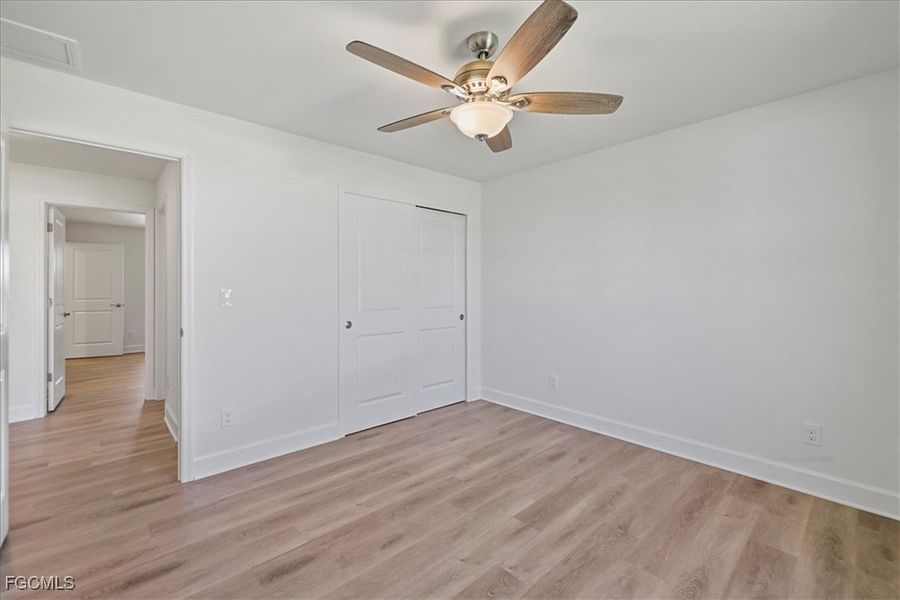 Spacious, unfurnished interior of a new home in Cape Coral, Cape Coral (Image 28).