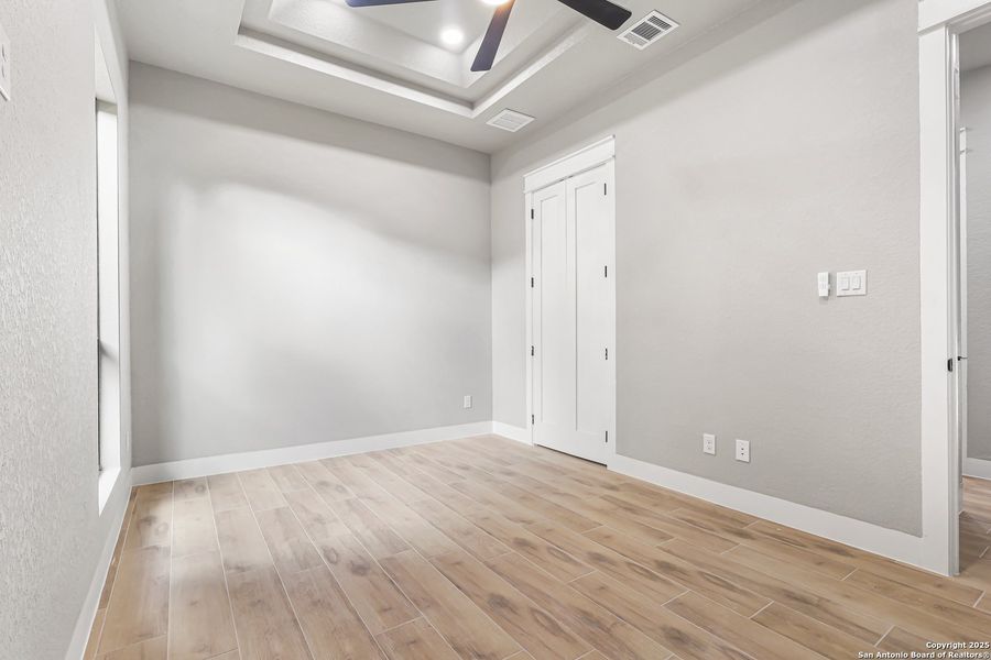 Spacious, unfurnished interior of a new home in , Spring Branch (Image 22).