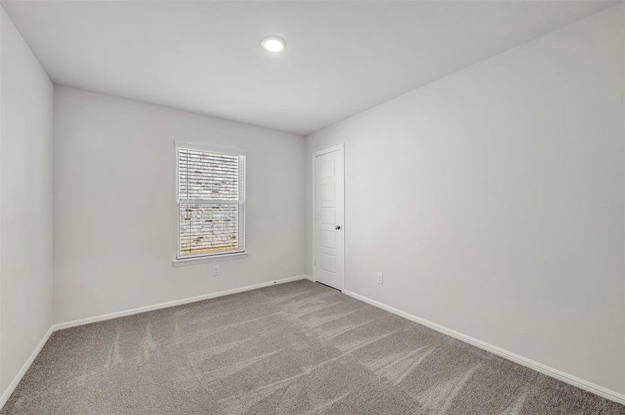 Spacious, unfurnished interior of a new home in Elevon, Lavon (Image 36).