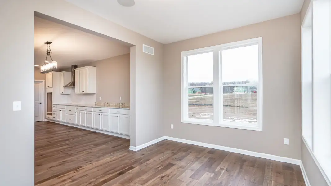 Representative unfurnished interior of a home built from the The Middleton by Norfolk Homes in Offsite Builds Southern Michigan, Ann Arbor (Image 26).