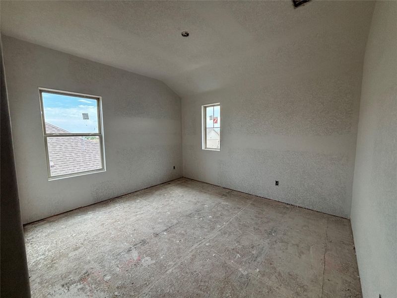 Spacious, unfurnished interior of a new home in Berry Creek Highlands, Georgetown (Image 21).