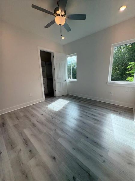 Spacious, unfurnished interior of a new home in , Port Charlotte (Image 17).