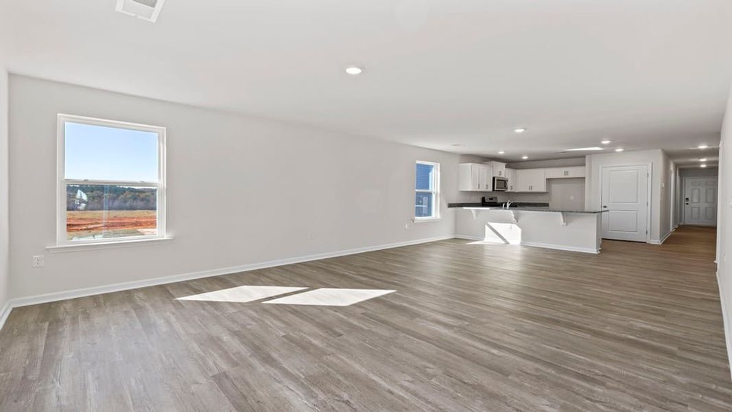 Spacious, unfurnished interior of a new home in Harper Ridge, Roebuck (Image 31).