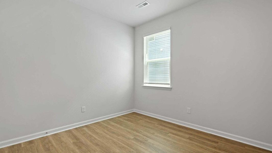 Spacious, unfurnished interior of a new home in , Summerville (Image 16).