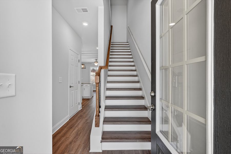Spacious, unfurnished interior of a new home in Morning Creek Forest, Atlanta (Image 11).
