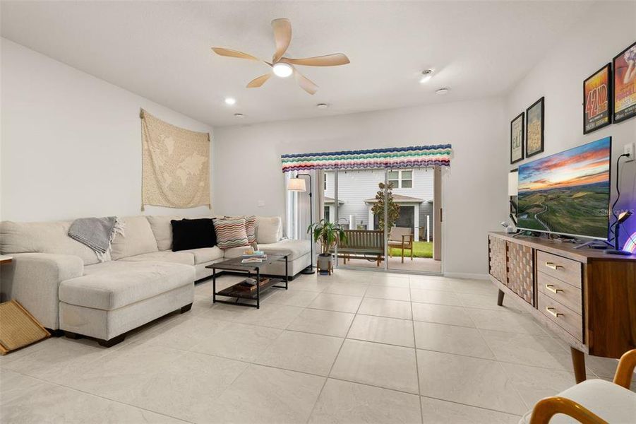 Furnished interior view inside a new home in , Davenport (Image 26). Furnished interior view inside a new home in , Davenport (Image 26).