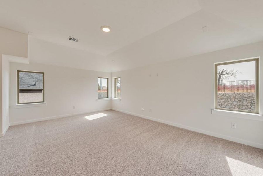 Spacious, unfurnished interior of a new home in Chatham Reserve, Providence Village (Image 26).