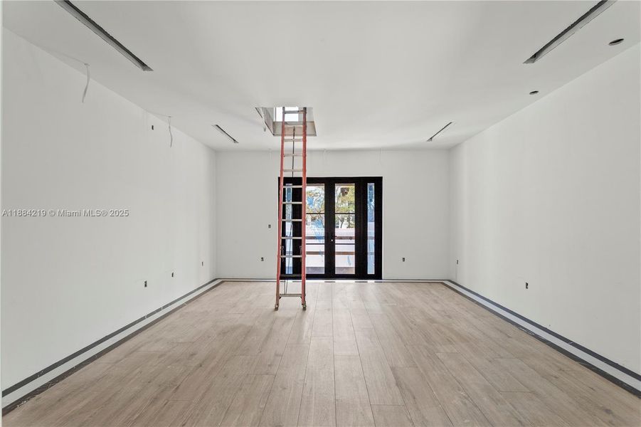 Image 30 of a home in .