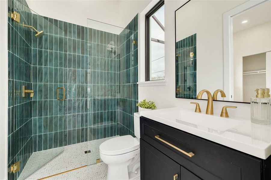 Furnished interior view inside a new home in , Tampa (Image 41).