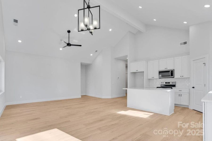 Spacious, unfurnished interior of a new home in , Lincolnton (Image 18).