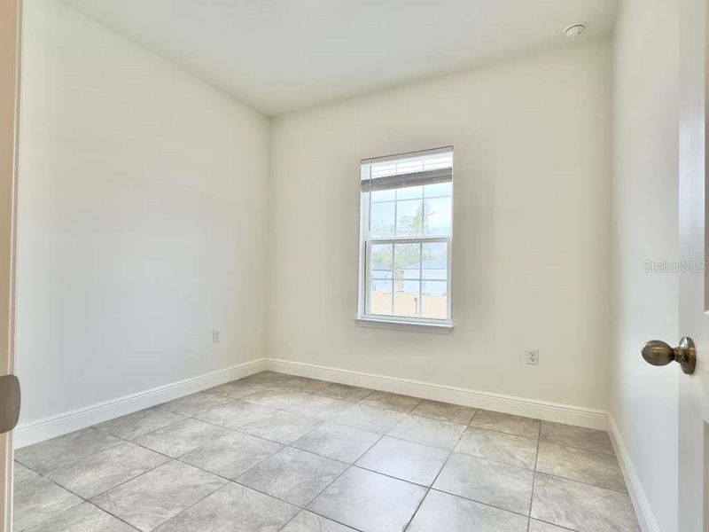 Spacious, unfurnished interior of a new home in , Ocala (Image 21).