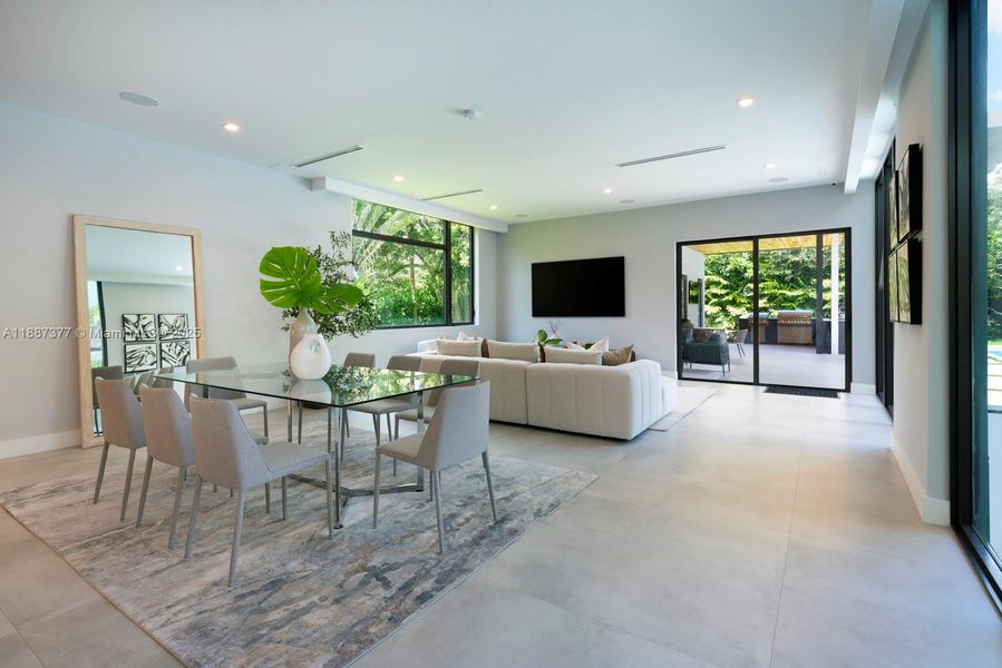 Furnished interior view inside a new home in , Pinecrest (Image 28).