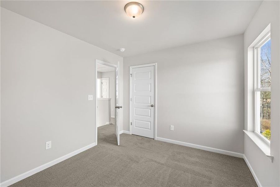 Spacious, unfurnished interior of a new home in Oakhill Estates, Adairsville (Image 11).