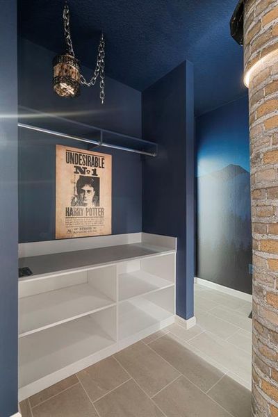 Furnished interior view inside a new home in , Orlando (Image 37).