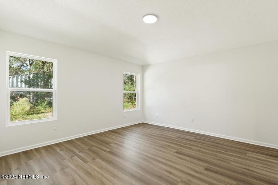 Spacious, unfurnished interior of a new home in , Satsuma (Image 27).