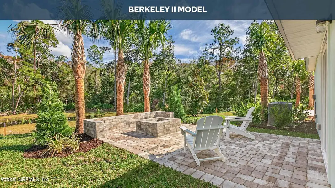 Exterior details and patio area of a home in Rookery, Green Cove Springs (Image 3).