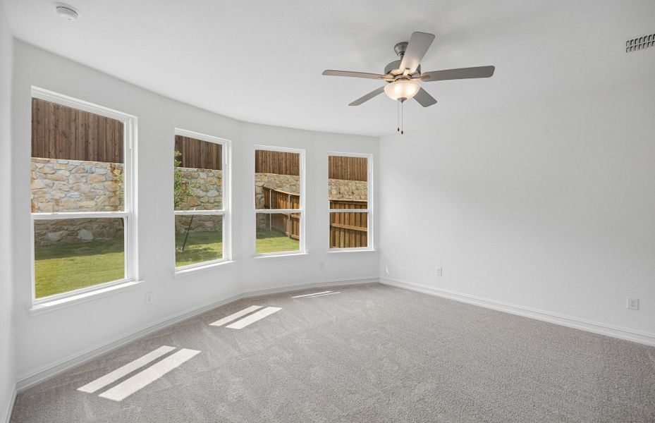 Spacious, unfurnished interior of a new home in Wilson Creek Meadows, Celina (Image 23).