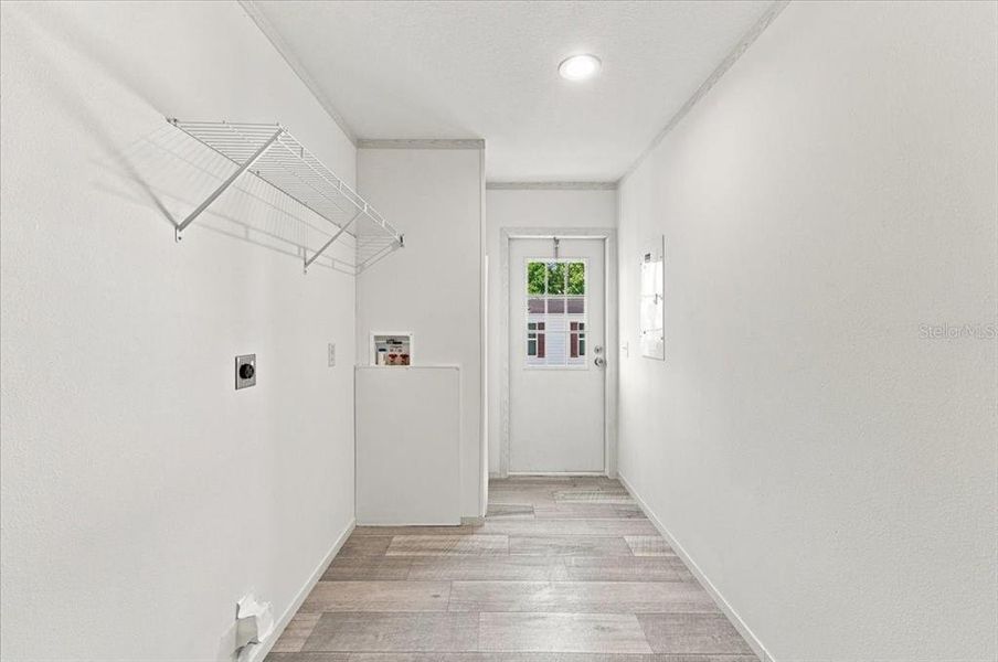 Spacious, unfurnished interior of a new home in , Zephyrhills (Image 41).