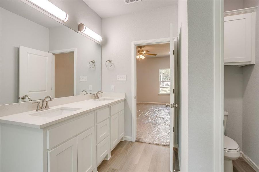 Furnished interior view inside a new home in , Rio Vista (Image 5).