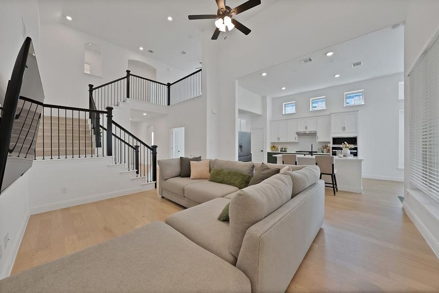 Furnished interior view inside a new home in , Venus (Image 27).