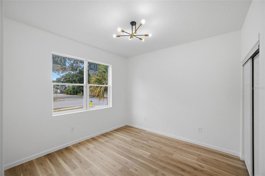 Spacious, unfurnished interior of a new home in , Tampa (Image 15).